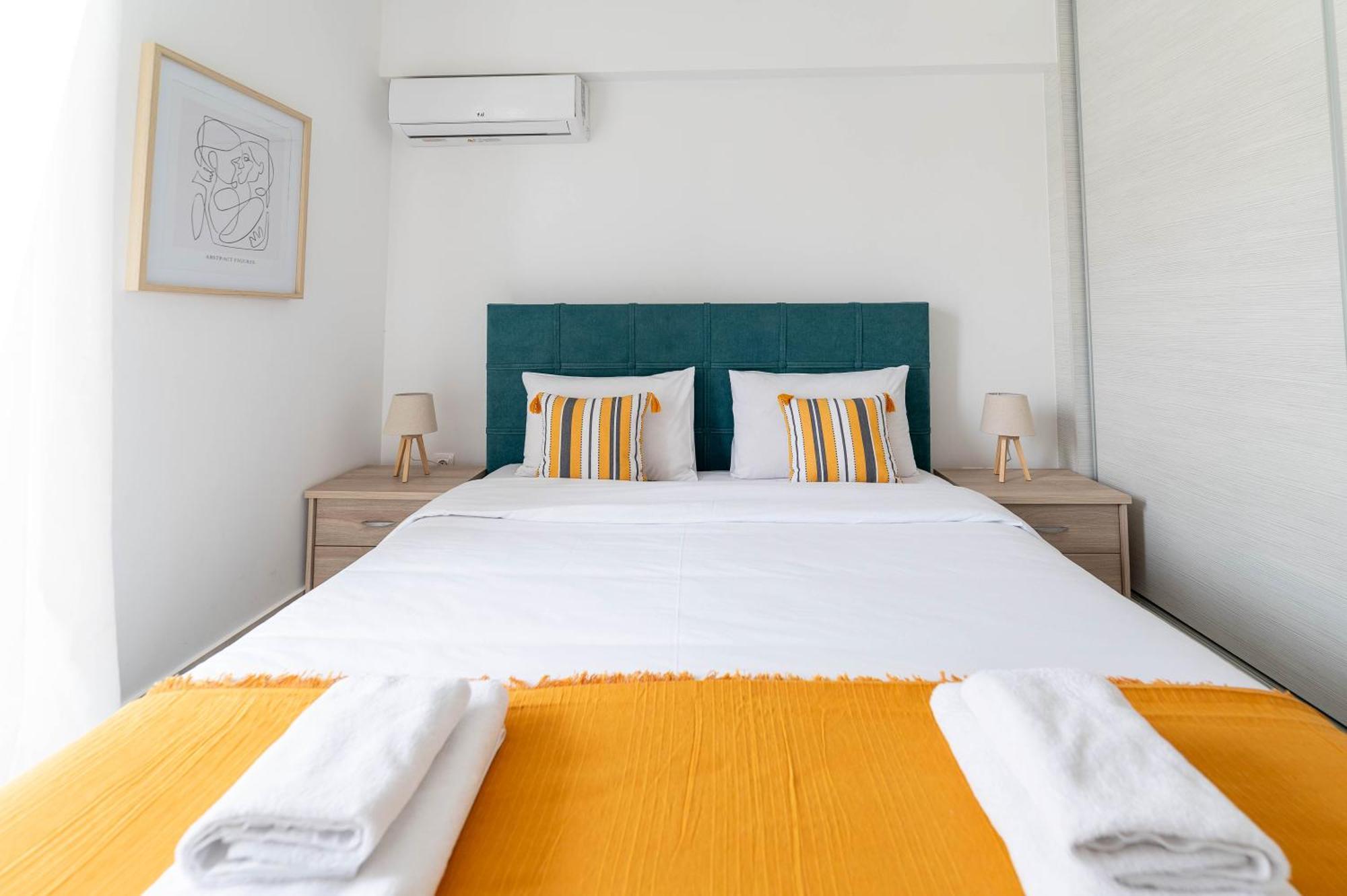 Modern Spacious Apartment Located In Pireus Exteriér fotografie